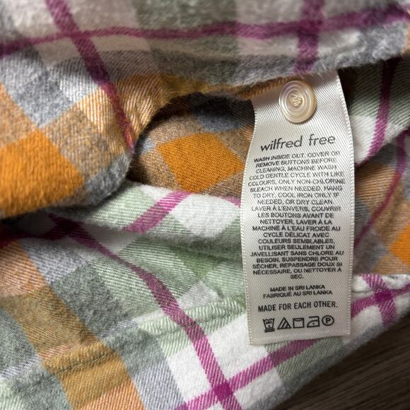 Wilfred Free Aritzia Marta Button-up Oversized flannel button-up shirt 2 - Picture 5 of 6